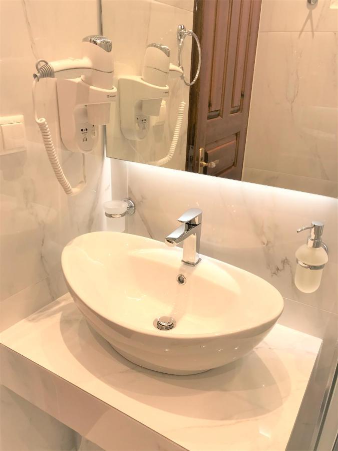 Amaryllis Luxury Rooms Platamonas Exteriör bild