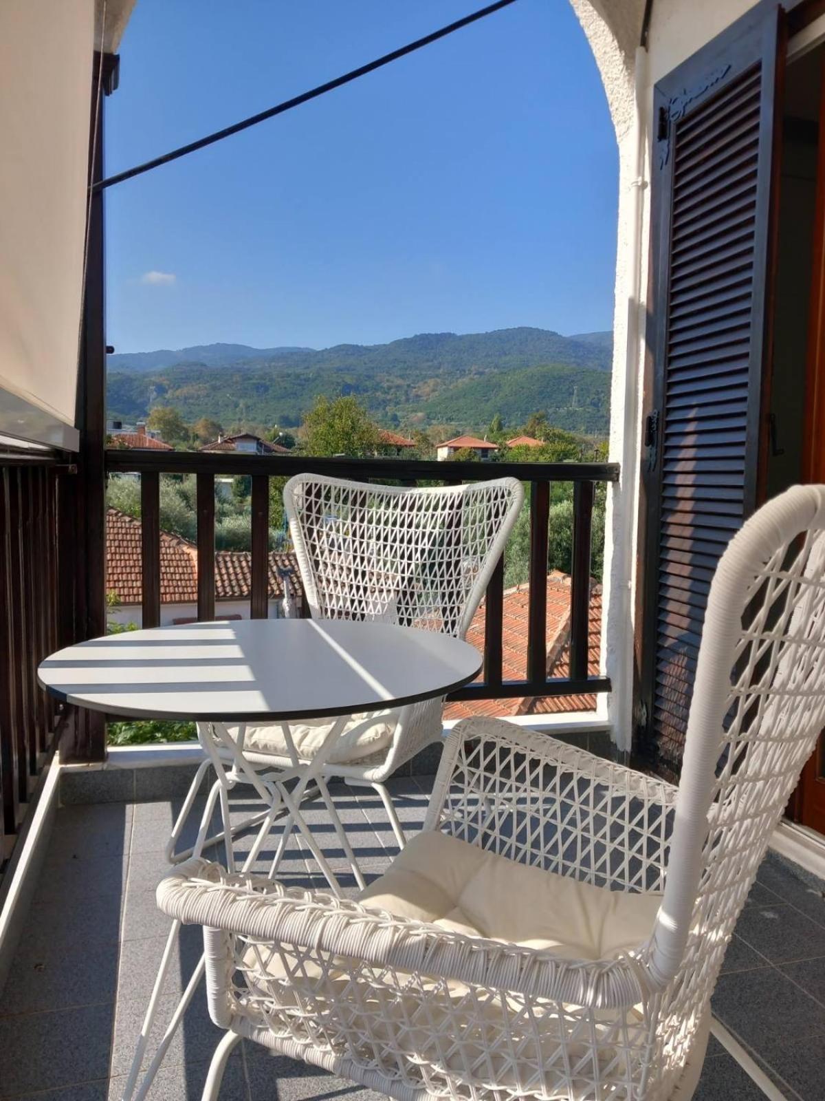 Amaryllis Luxury Rooms Platamonas Exteriör bild