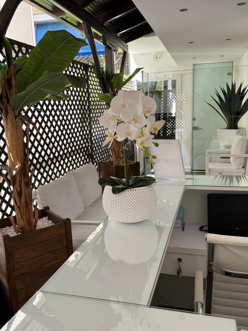 Amaryllis Luxury Rooms Platamonas Exteriör bild